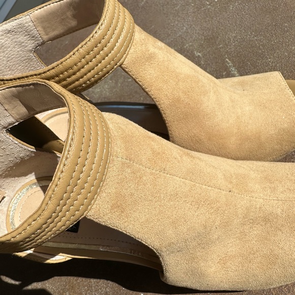 White House Black Market suede like heels 7 1/2 back zipper with peek a boo toe - Picture 7 of 9